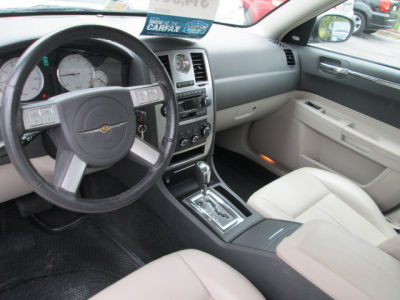 2005 Chrysler 300  Touring