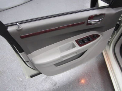 2008 Chrysler 300  Touring