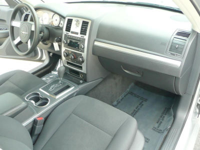 2010 Chrysler 300  Touring