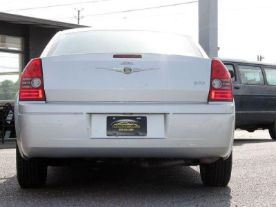 2009 Chrysler 300  LX