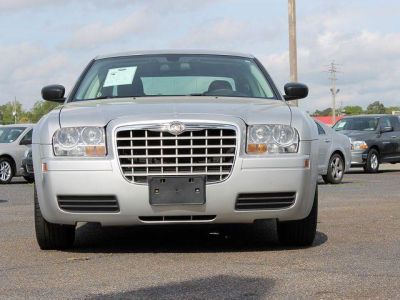 2009 Chrysler 300  LX
