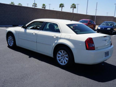 2008 Chrysler 300  LX