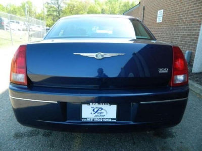 2005 Chrysler 300  Touring