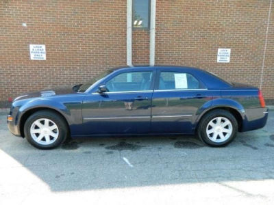 2005 Chrysler 300  Touring