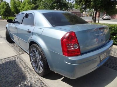 2009 Chrysler 300  LX