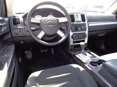 2009 Chrysler 300  LX