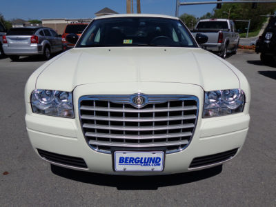 2009 Chrysler 300  LX