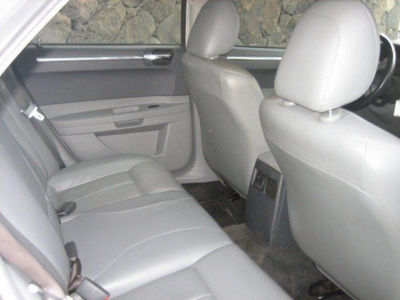 2005 Chrysler 300  Touring