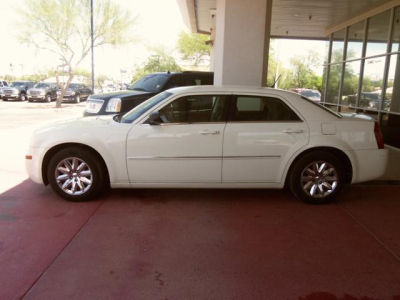 2008 Chrysler 300  LX