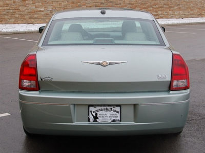 2005 Chrysler 300  Touring