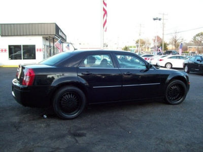 2008 Chrysler 300  LX
