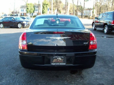 2008 Chrysler 300  LX