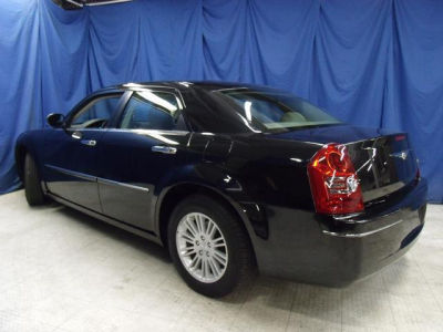 2010 Chrysler 300  Touring