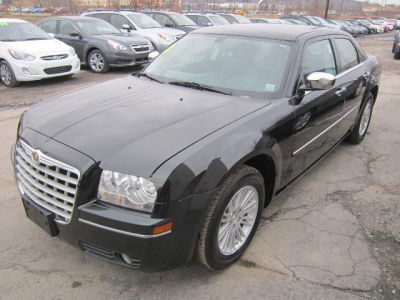 2010 Chrysler 300  Touring