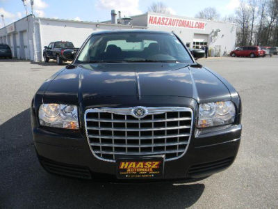 2008 Chrysler 300  LX