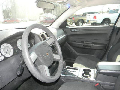 2008 Chrysler 300  LX