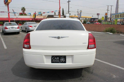 2006 Chrysler 300  Base