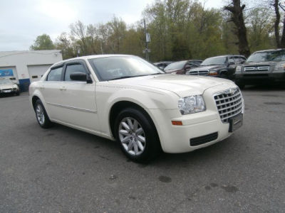 2008 Chrysler 300  LX