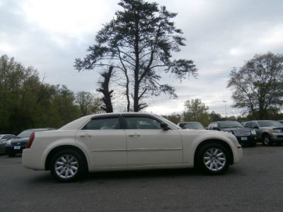 2008 Chrysler 300  LX