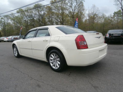 2008 Chrysler 300  LX