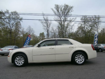 2008 Chrysler 300  LX