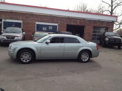 2005 Chrysler 300  Touring