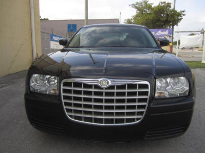 2008 Chrysler 300  LX