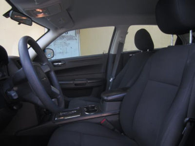 2008 Chrysler 300  LX