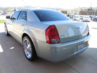 2005 Chrysler 300  Touring