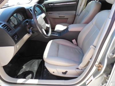 2005 Chrysler 300  Touring