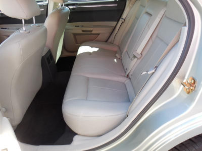 2005 Chrysler 300  Touring
