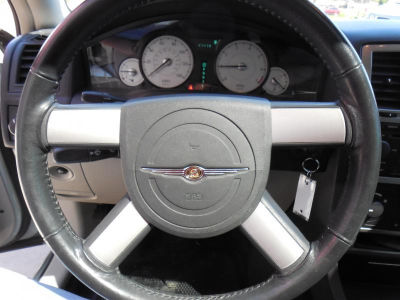 2005 Chrysler 300  Touring