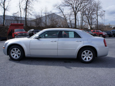 2006 Chrysler 300  Base