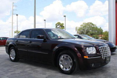 2005 Chrysler 300  Touring