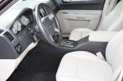 2005 Chrysler 300  Touring