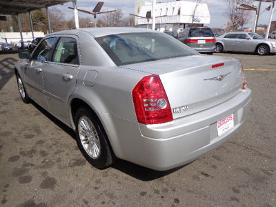2009 Chrysler 300  LX