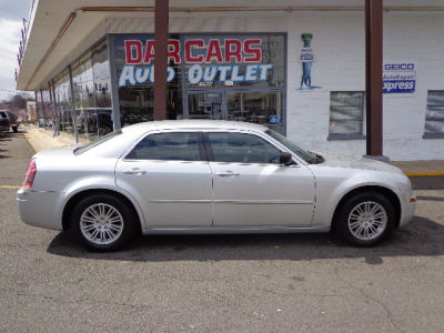 2009 Chrysler 300  LX