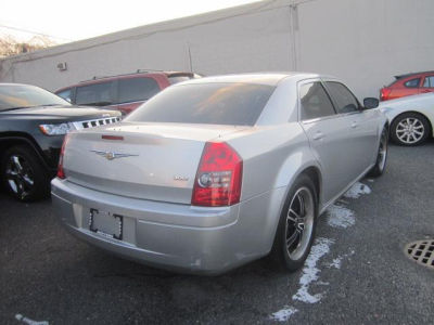 2009 Chrysler 300  LX