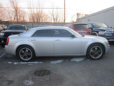 2009 Chrysler 300  LX