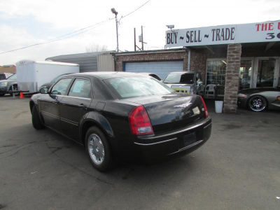 2005 Chrysler 300  Touring