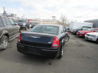 2005 Chrysler 300  Touring