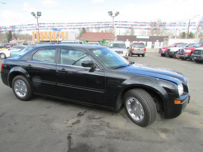 2005 Chrysler 300  Touring