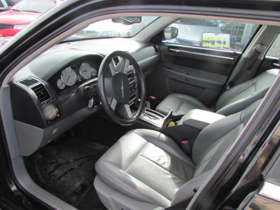 2005 Chrysler 300  Touring
