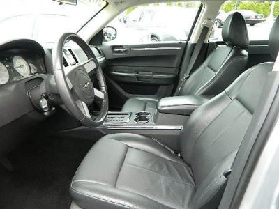 2010 Chrysler 300  Touring