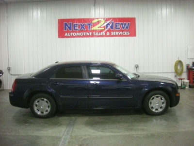 2005 Chrysler 300  Touring