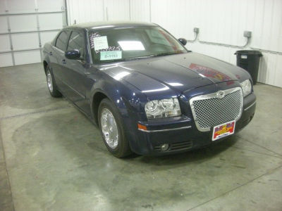 2005 Chrysler 300  Touring