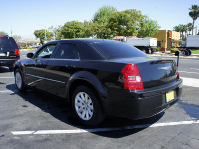 2008 Chrysler 300  LX