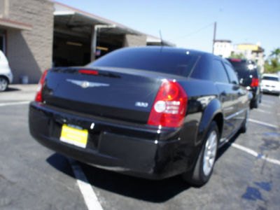 2008 Chrysler 300  LX