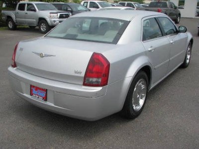 2006 Chrysler 300  Touring
