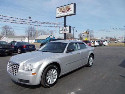 2008 Chrysler 300  LX